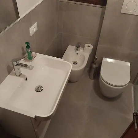 Lägenhet Da Vanda E Dino, Ospitar *