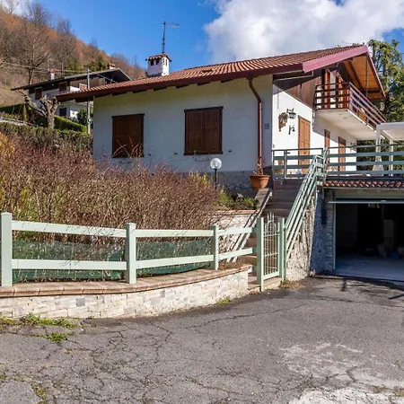 Lägenhet Da Vanda E Dino, Ospitar Borno