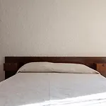 Da Vanda E Dino, Ospitar Борно
