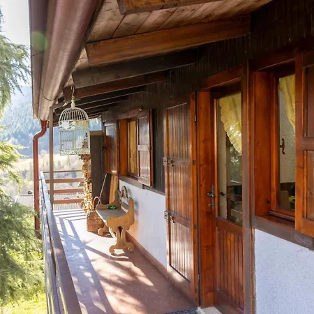 Da Vanda E Dino, Ospitar * Borno